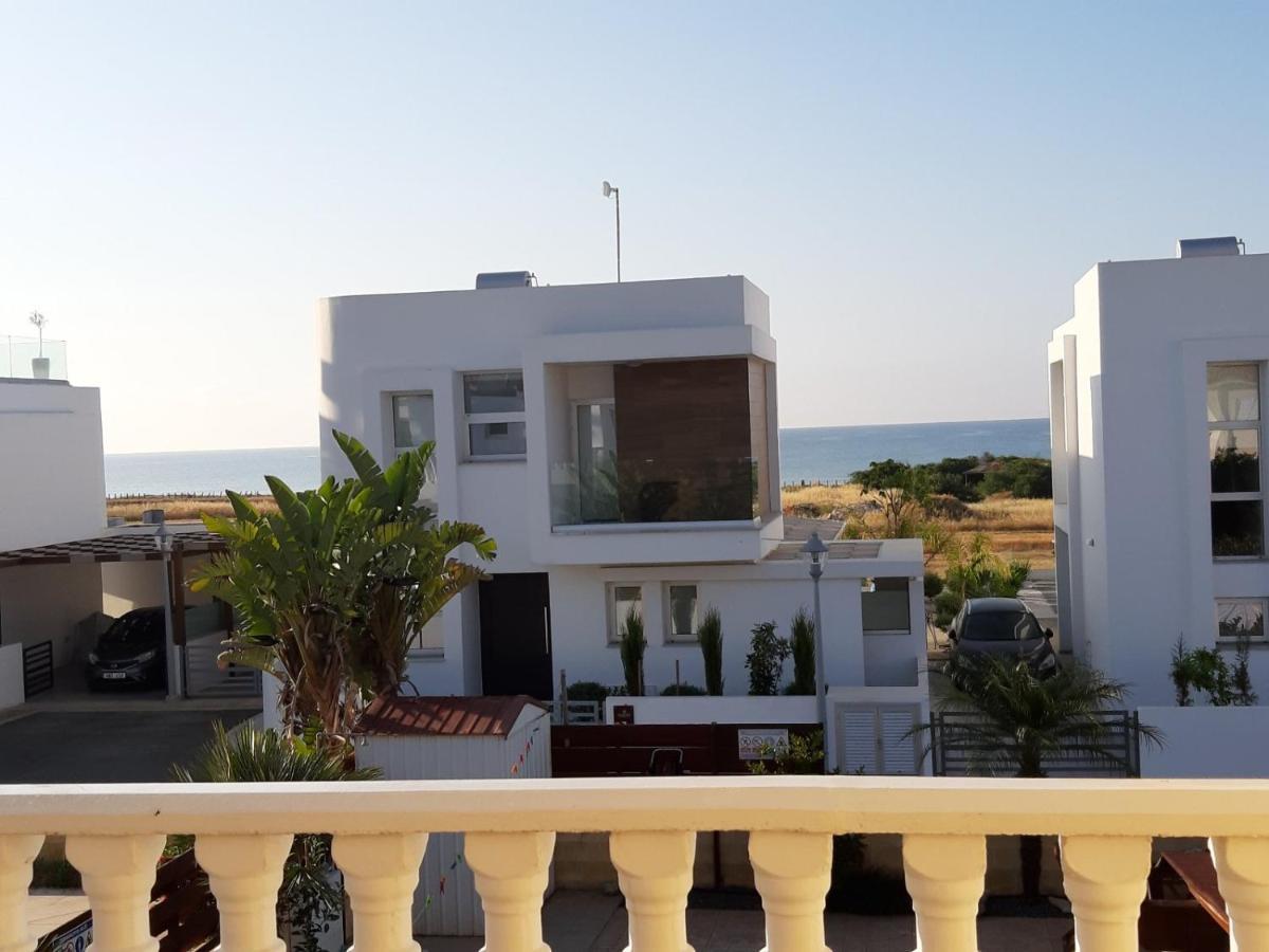 Carolyn Villa Is A Luxury 4-Bedroom Villa With Private Pool In Ajía Nápa Kültér fotó